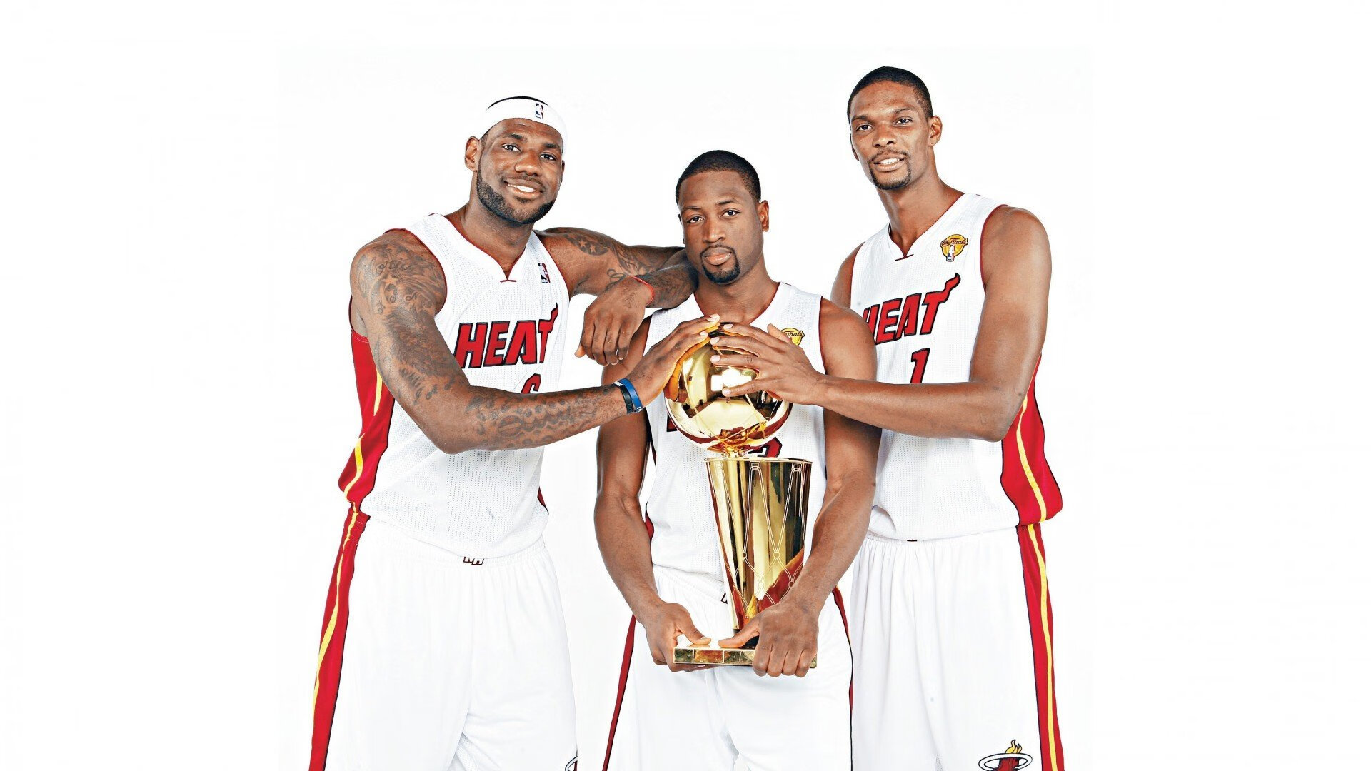 逆袭之夜,索伯车队力克梅赛德斯,汉密尔顿孤勇带队取胜